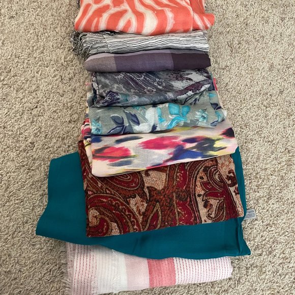 Multiple Accessories - Gorgeous Scarves!!!!